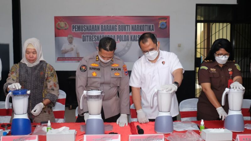 Ditresnarkoba Polda Kalsel Musnahkan Sabu,Senilai Miliaran Rupiah dengan Blender 