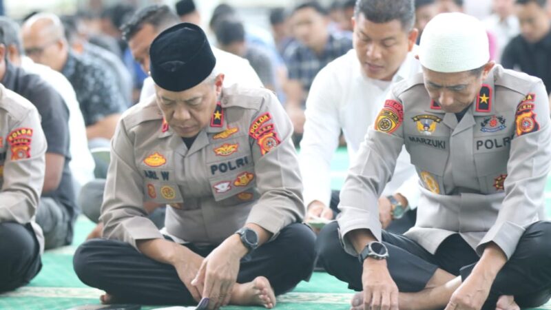 Polda Aceh Gelar Yasinan Berjemaah, Perdana Diikuti Secara Virtual oleh Seluruh Jajaran
