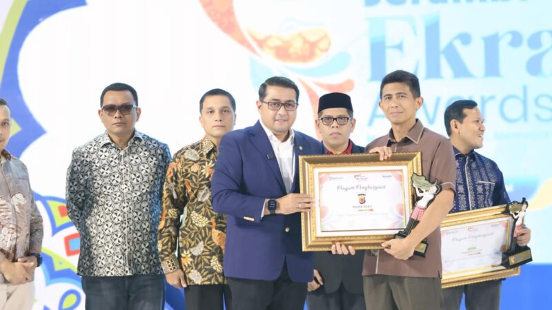 Kapolda Aceh Terima Penghargaan pada Malam Penganugerahan Serambi Ekraf 2025
