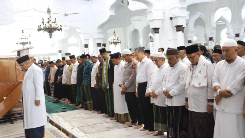 Kapolda Aceh Salat Gaib, Zikir, dan Doa Bersama Sahabat Ojol