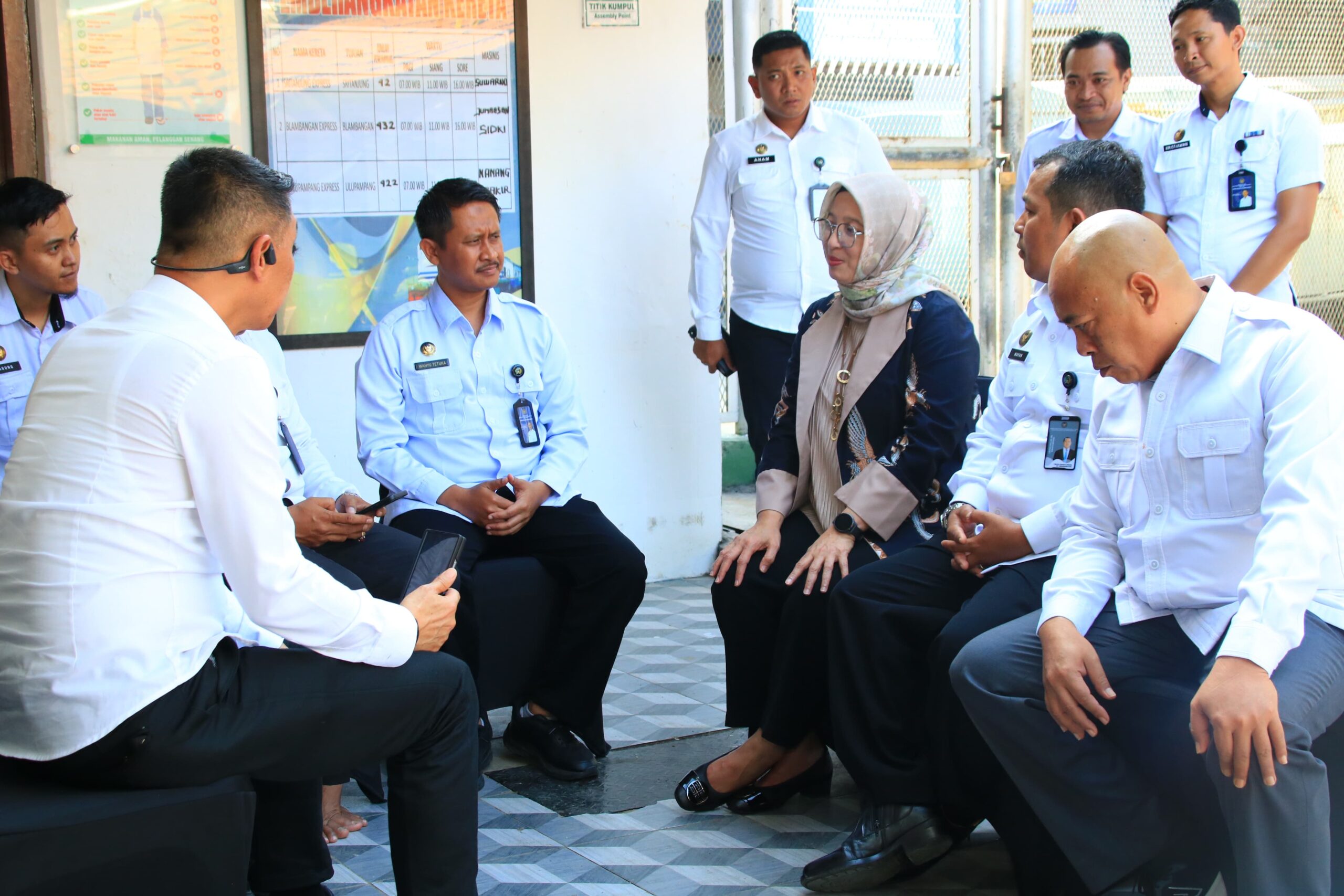 Pembinaan dan Pelayanan Dasar Bagi Warga Binaan di Lapas Banyuwangi Tuai Pujian dari Sesitjen Kemenimipas