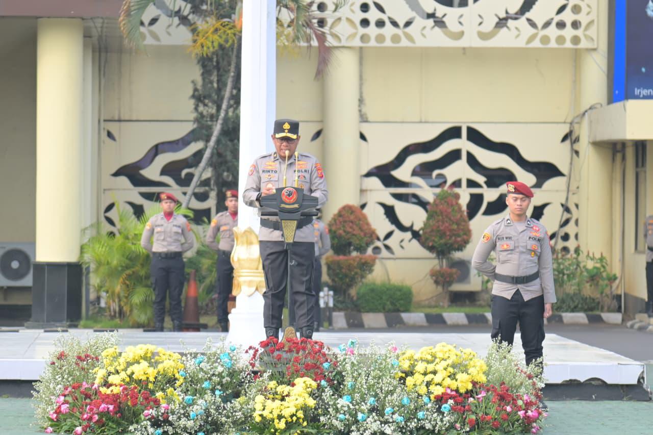Polda Jabar Gelar Upacara Peringatan Hari Olahraga Nasional 2025