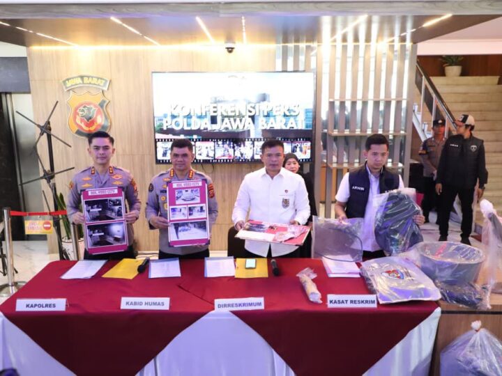 Polda Jabar Berhasil Ungkap Kasus Pembunuhan Berencana Sekeluarga di Paoman Indramayu