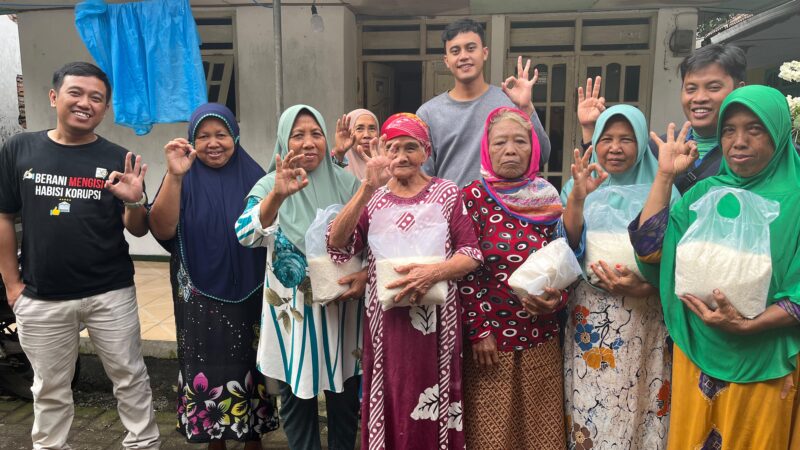 Rayakan Hari Lahir ke-51 Bupati Ipuk, Komunitas Pendukung Ipuk Lakukan Kegiatan Sosial