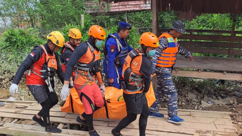 Tenggelam Saat Bekerja,Operator Excavator Ditemukan Tewas