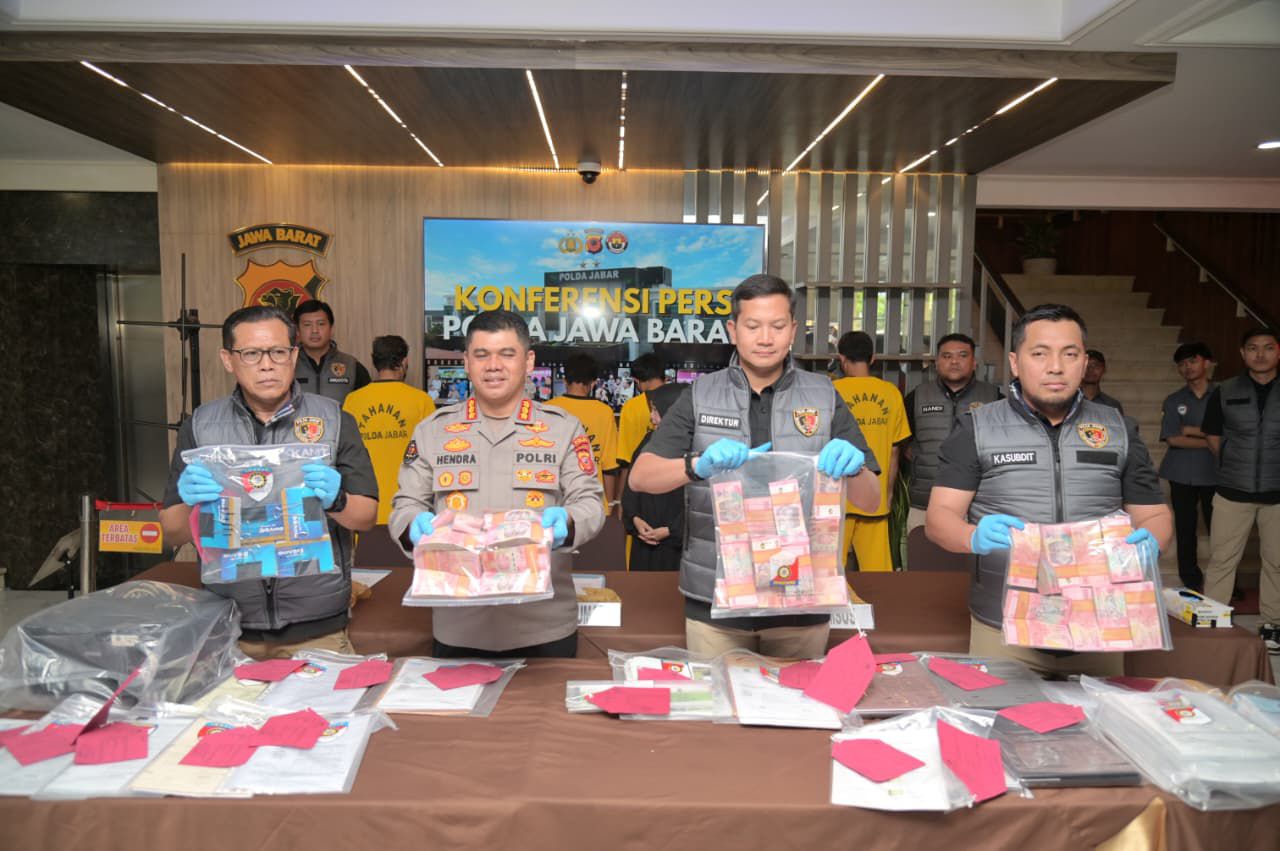 Polda Jabar Berhasil Ungkap Korupsi Dana Bantuan Wirausaha Covid-19 di Karawang,Rugikan Negara Rp1,99 Miliar