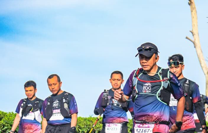 Ikut Bandung Ultra 100,Kabid Propam Lari Bersama Kapolda Jabar
