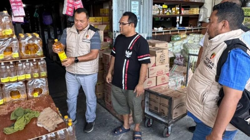 Satgas Pangan Polda Kalsel,Cek Harga dan Keaslian Minyakita di Toko Banjarmasin