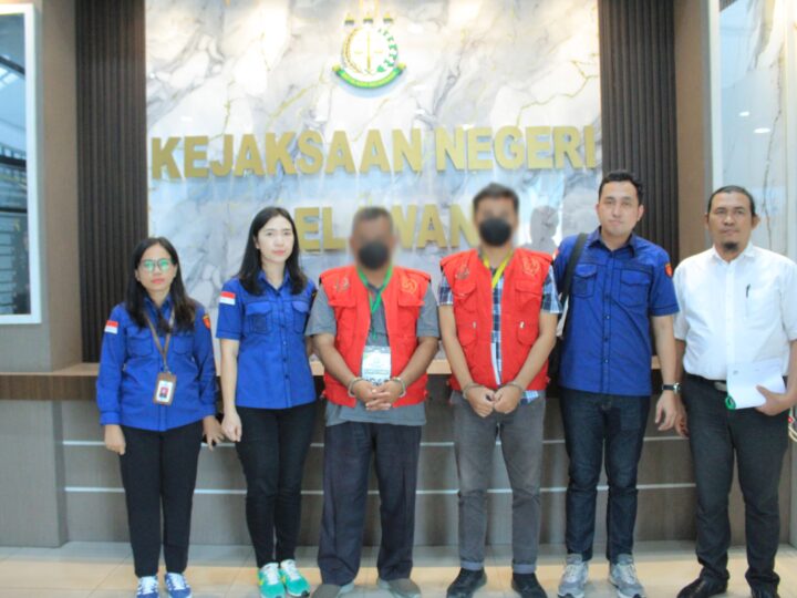 Mantan Bendahara dan Penyedia Barang SMAN 16 Medan Ditahan Kejari Belawan Terkait Korupsi Dana BOS Rp.826 Juta