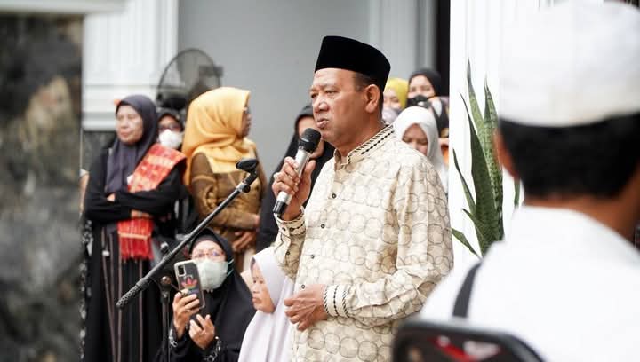 Syah Afandin Ucapkan Belasungkawa, Antarkan Ngogesa Sitepu ke Peristirahatan Terakhir