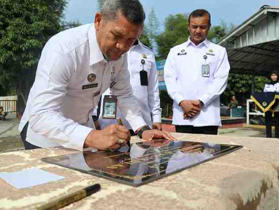 Kakanwil Ditjenpas Banten Resmikan Green House di Rutan Kelas I Tangerang
