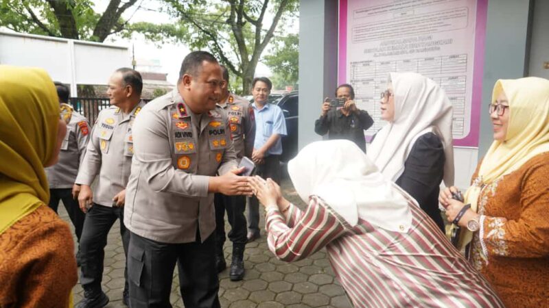 Pastikan Kondisi Sarana Prasarana Pendidikan Baik, Wakapolda Jabar Cek TK Kemala Bhayangkari