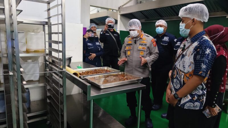 Polda Jabar Pastikan Program MBG di Arcamanik Berjalan Baik dan Tepat Sasaran