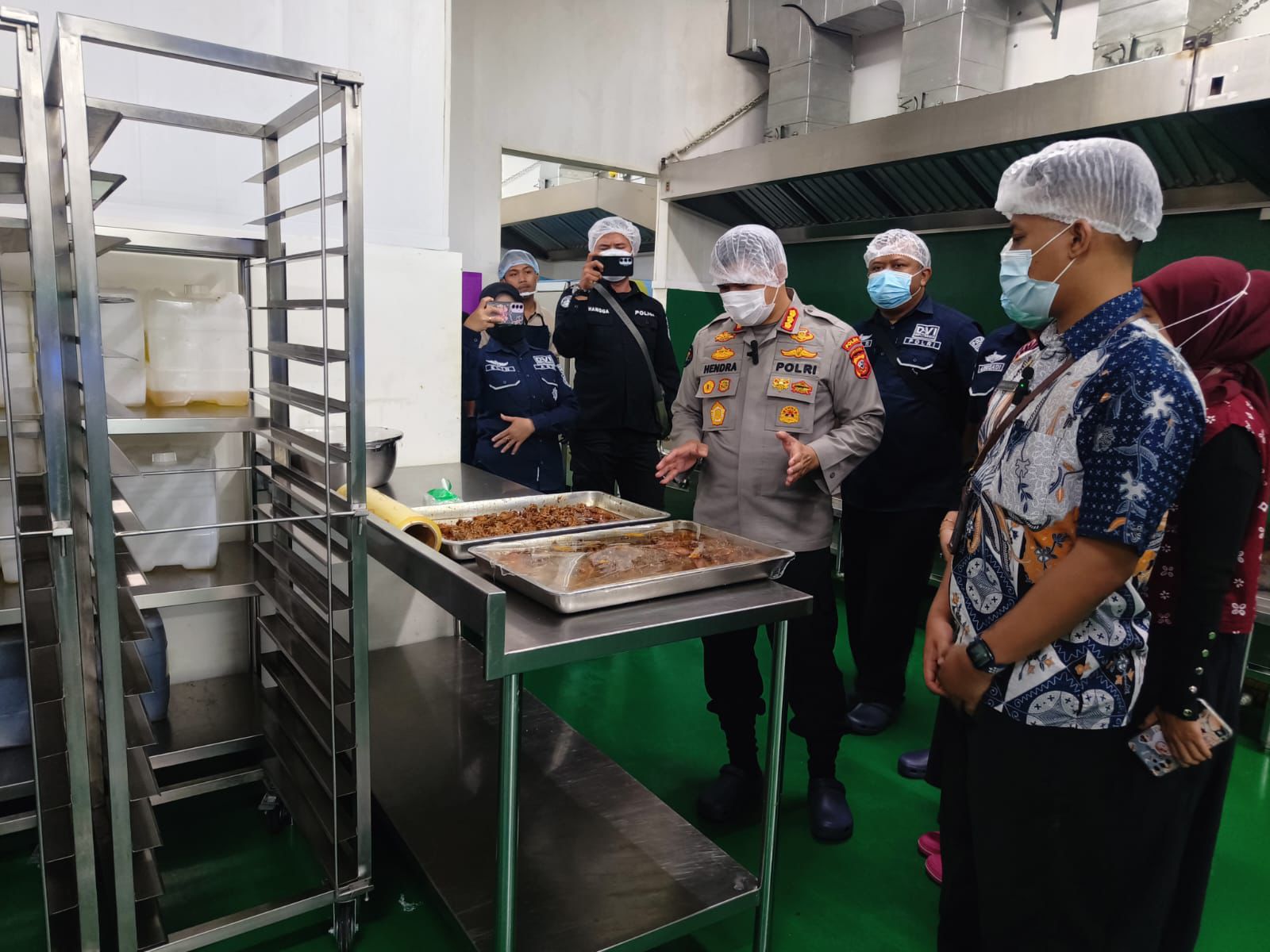 Polda Jabar Pastikan Program MBG di Arcamanik Berjalan Baik dan Tepat Sasaran