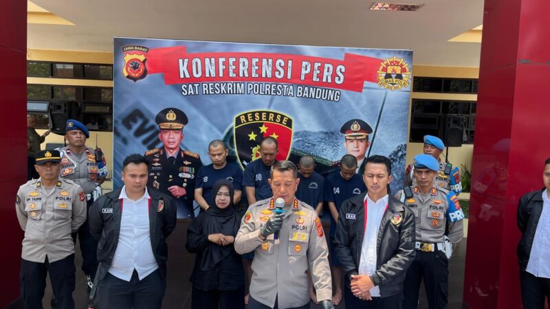 Sat Reskrim Polresta Bandung,Berhasil Ungkap Sindikat Pemalsuan STNK, Empat Tersangka di Amankan 