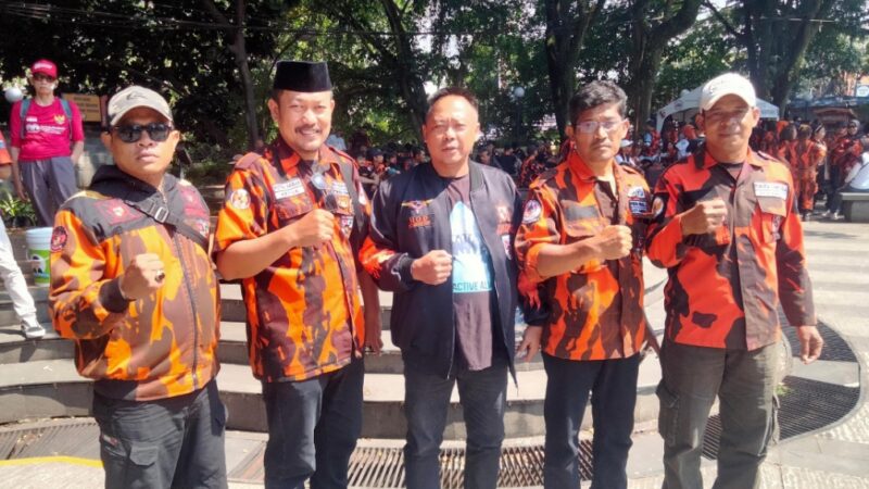 HUT Ke-66 Pemuda Pancasila,PP Kota Bandung,Gelar Bersih-Bersih Sungai bersama Pemko Bandung 