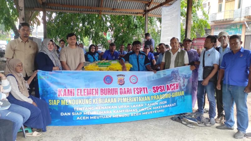 Polda Aceh Kembali Salurkan Bantuan Beras untuk Buruh FSPTI dan SPSI