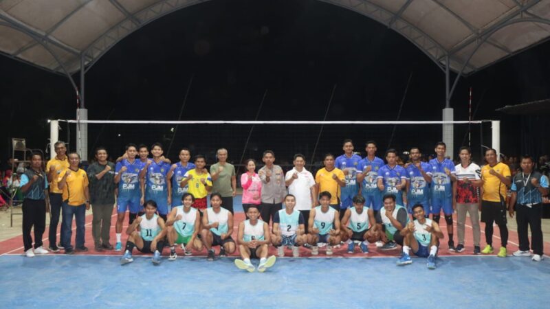 Turnamen Bola Voli Kapolres HST CUP 2025,Babak Final Juara 1 Team Putri: Pinker’s Sulangking dan Team Putra  Juara 1 : Polres HST A