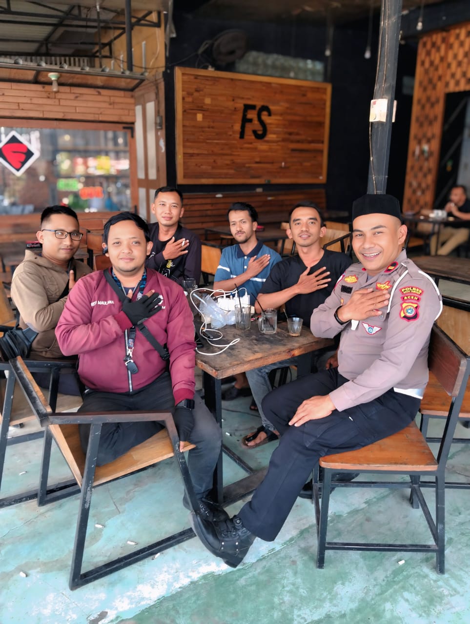 KBO Satlantas Polres Aceh Tamiang Saweu Keude Kupi, Edukasi Tertib Berlalulintas