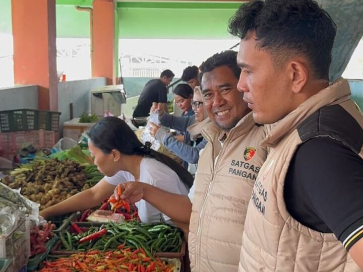 Tim Satgas Pangan Polda Kalsel Gelar Pengecekan Harga di Pasar Kuripan