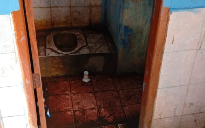 WC SMA Negeri 1 PARANGINAN Jorok, Siswa Mengeluh Tak Nyaman Gunakan Fasilitas
