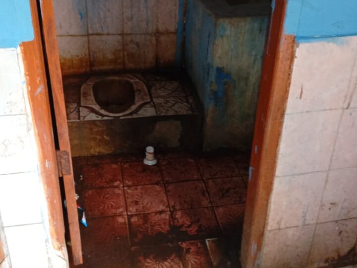WC SMA Negeri 1 PARANGINAN Jorok, Siswa Mengeluh Tak Nyaman Gunakan Fasilitas