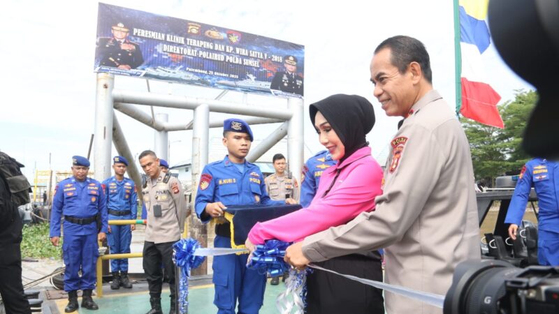 Kapolda Sumsel Resmikan Klinik Terapung dan Kapal Patroli Baru di Wilayah Perairan