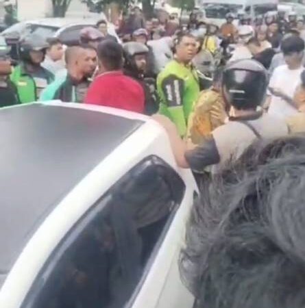 Diteriaki Maling,Debkolektor Kena Bogem Massa 