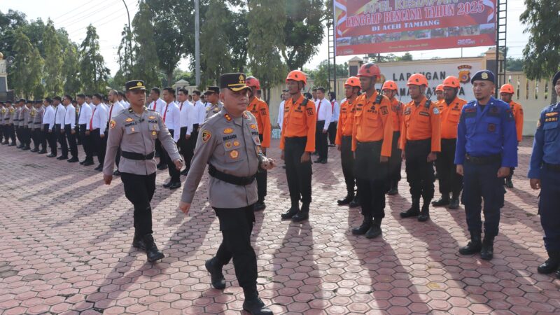 Kapolres Aceh Tamiang Pimpin Apel Gelar Pasukan Kesiapan Tanggap Darurat Bencana Tahun 2025