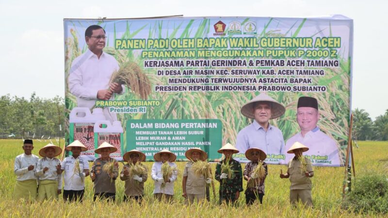 Kapolres Aceh Tamiang Bersama Forkopimda Hadiri Panen Padi Bersama Wakil Gubernur Aceh