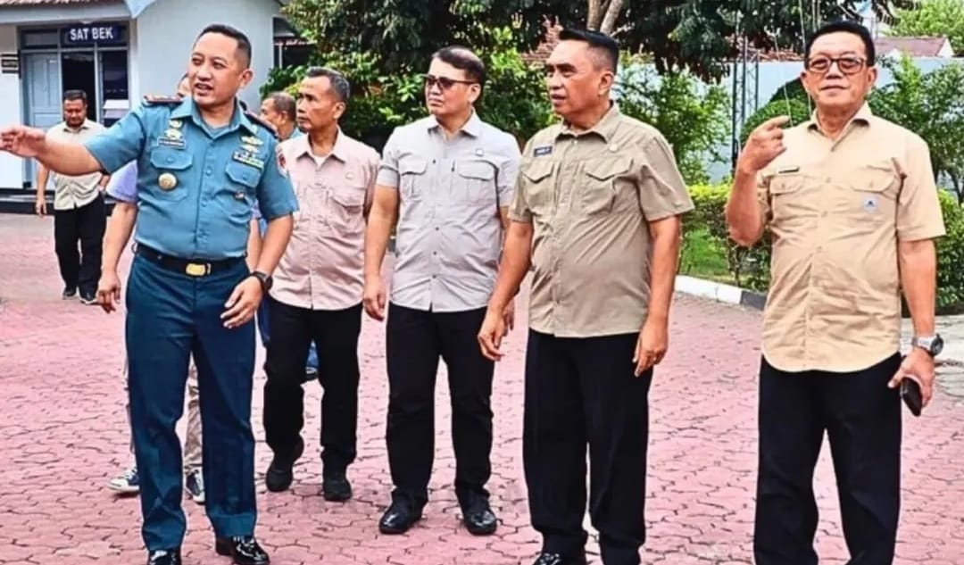 Danlanal Banyuwangi Dampingi Kunjungan Tim Yayasan Sosial Bhumyamca di Banyuwangi