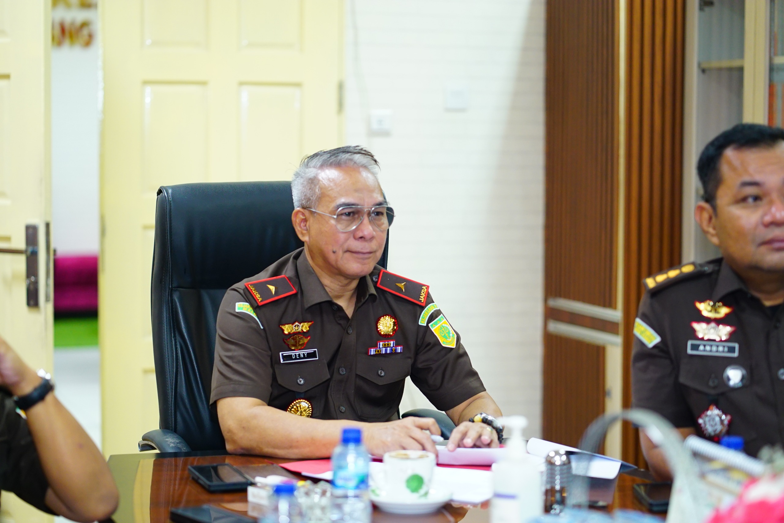 Hapus Dendam Dan Amarah Antara Saudara Kandung, Kejati Sumut Selesaikan Perkara Penganiayaan Dengan RJ 