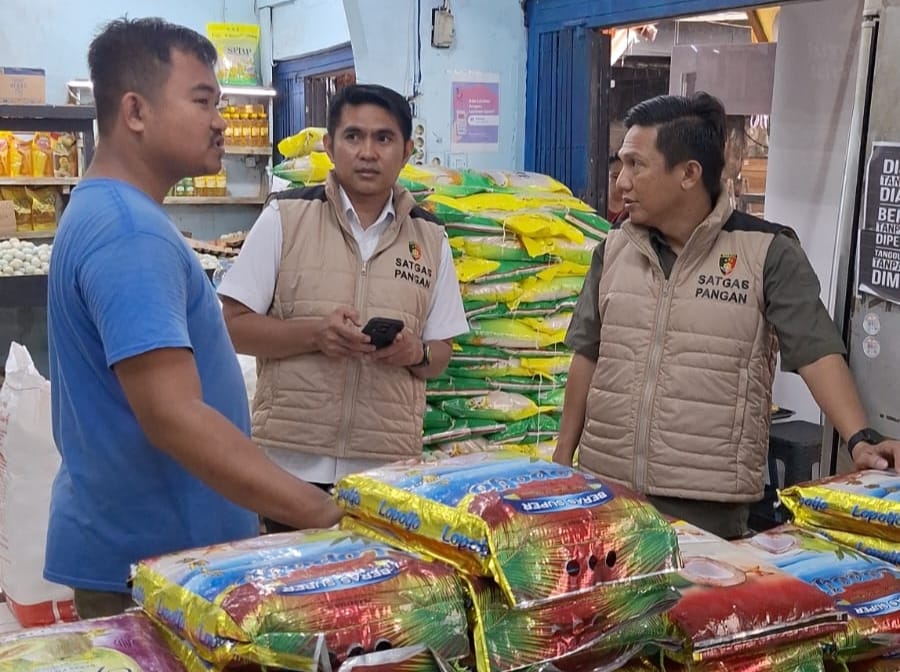 Satgas Pangan Polda Kalsel Turun ke Pasar Centra Antasari, Pantau Harga dan Ketersediaan Bahan Pokok