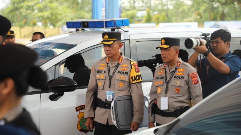 Kapolda Jabar Beserta Pejabat Utama Tertentu dan Kapolres Ikuti Apel Kasatwil Polri 2025 di Kabupaten Bogor