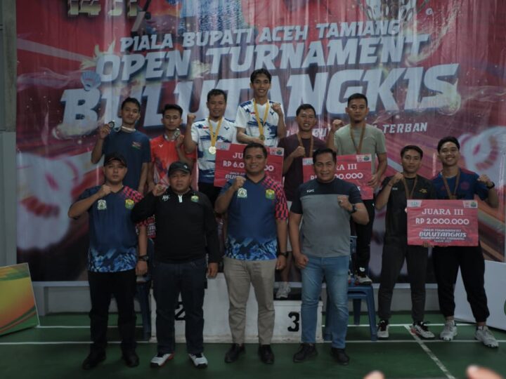 Kejuaraan Bulutangkis Open Bupati Aceh Tamiang CUP 2025,Resmi Ditutup Oleh Kadispora 
