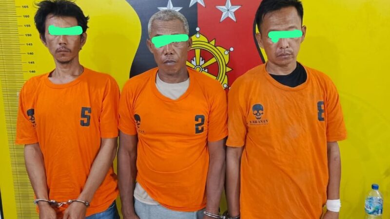 Polsek Kualuh Hulu Amankan Tiga Pria Beserta Barang Bukti Sabu,di Desa Sukarame Baru