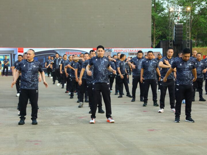 Kapolda Jabar Ikuti Olahraga Bersama, Jelang Pemberian Materi Apel Kasatwil 2025