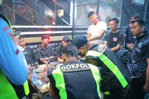 Polda Sumut Gelar Razia THM Platinum Bar dan Lion Bar & KTV