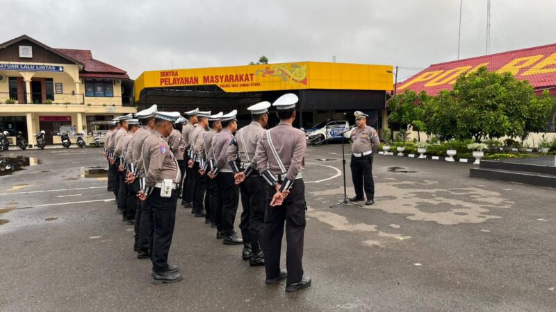 Sat Lantas Polres HSU Tingkatkan Pengawasan Lalu Lintas,KBO Lantas Pimpin Langsung Pengaturan di Lapangan