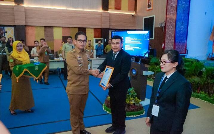 Wali Kota Medan Tutup Pelatihan Kepemimpinan Pengawas Angkatan II, Rico Waas: Ilmu Yang Didapat Digunakan Untuk Pengabdian Kepada Masyarakat 