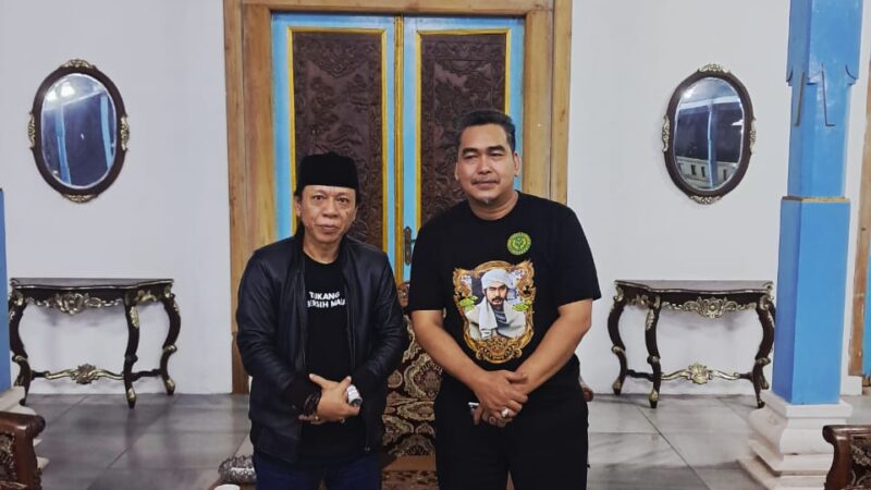 Mempererat Tali Silaturahmi Tubagus Nasrudin Banten,Kunjungi  Kesultanan Kanoman Cirebon