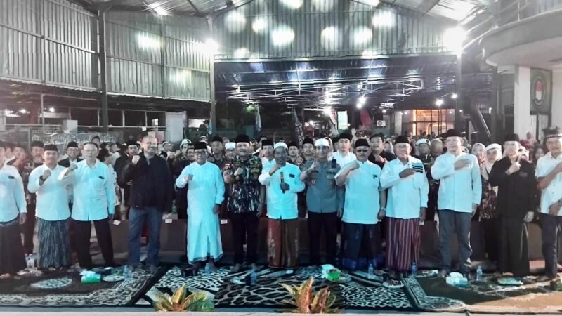 Campur Sari Campur Ngaji, Ulama, Aparat, dan Mahasiswa Duduk Bersama di Banyuwangi