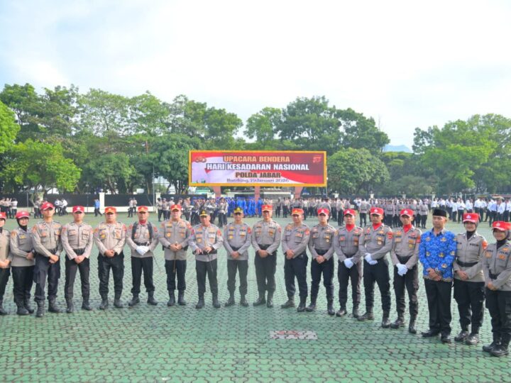 Upacara Hari Kesadaran Nasional, Kapolda Jabar Teguhkan Komitmen Integritas dan Pengabdian Personel