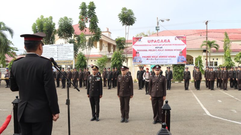 Hargai Dedikasi Personel, Kapolres HSU Pimpin Upacara Penganugerahan Tanda Kehormatan Satyalancana