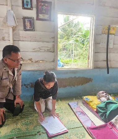 Seorang Pria Ditemukan Tewas di Kebun Sawit Hatonduhan, Polsek Tanah Jawa Gerak Cepat Olah TKP 