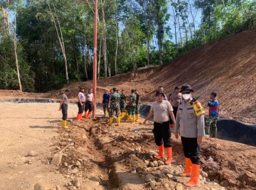 Polda Sumut Gerak Cepat Pulihkan Batang Toru Pasca Banjir dan Longsor, 61 Tenda Huntara Kini Teraliri Listrik 