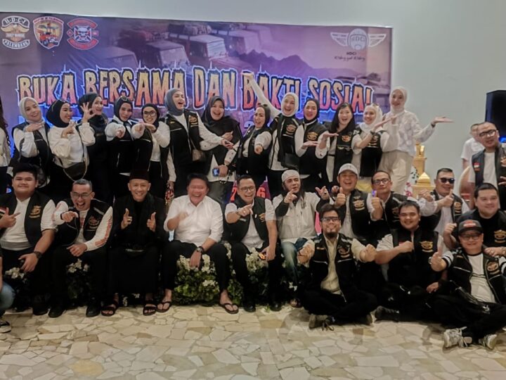 Deru Mesin dan Kehangatan Hati: HDCI, TLCI, dan Sriwijaya MC Berbagi Berkah di Palembang