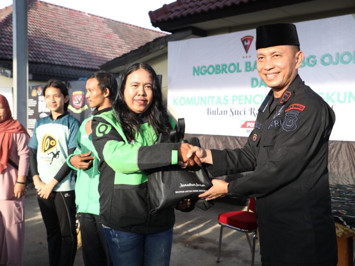 Hangat dalam Kebersamaan, Satbrimob Polda Sumut Gelar “Ngobrol Bareng Bang Ojol” dan Komunitas Pecinta Lingkungan