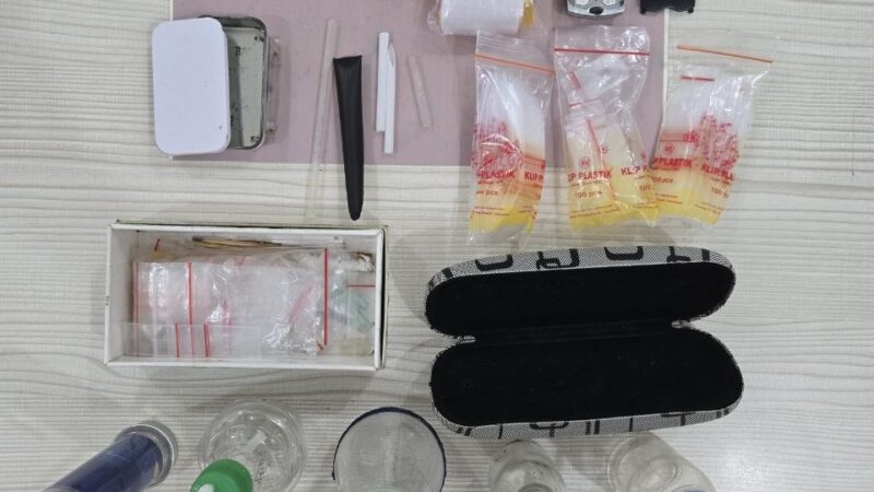 Sat Resnarkoba Polrestabes Palembang Grebek Peredaran Narkotika Disebuah Ruko Dikota Palembang