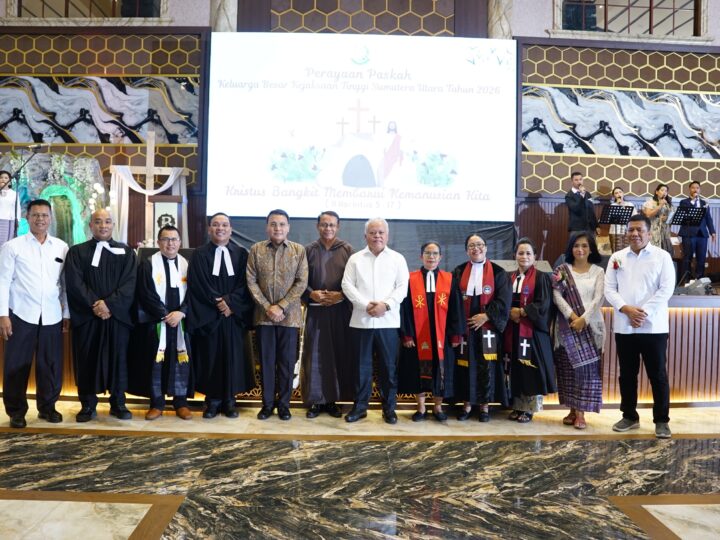 Perayaan Paskah Kejati Sumut Angkat Tema “Semangat Pembaharuan Diri Untuk Melaksanakan Tugas Yang Berintegritas Dan Menanamkan Nilai Kemanusiaan”